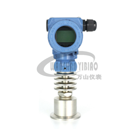 Sanitary type liquid level transmitter